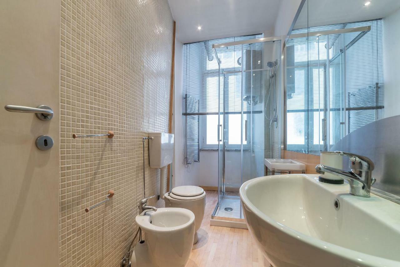 San Giovanni & Colosseo Roomy Flat Apartment Rom
